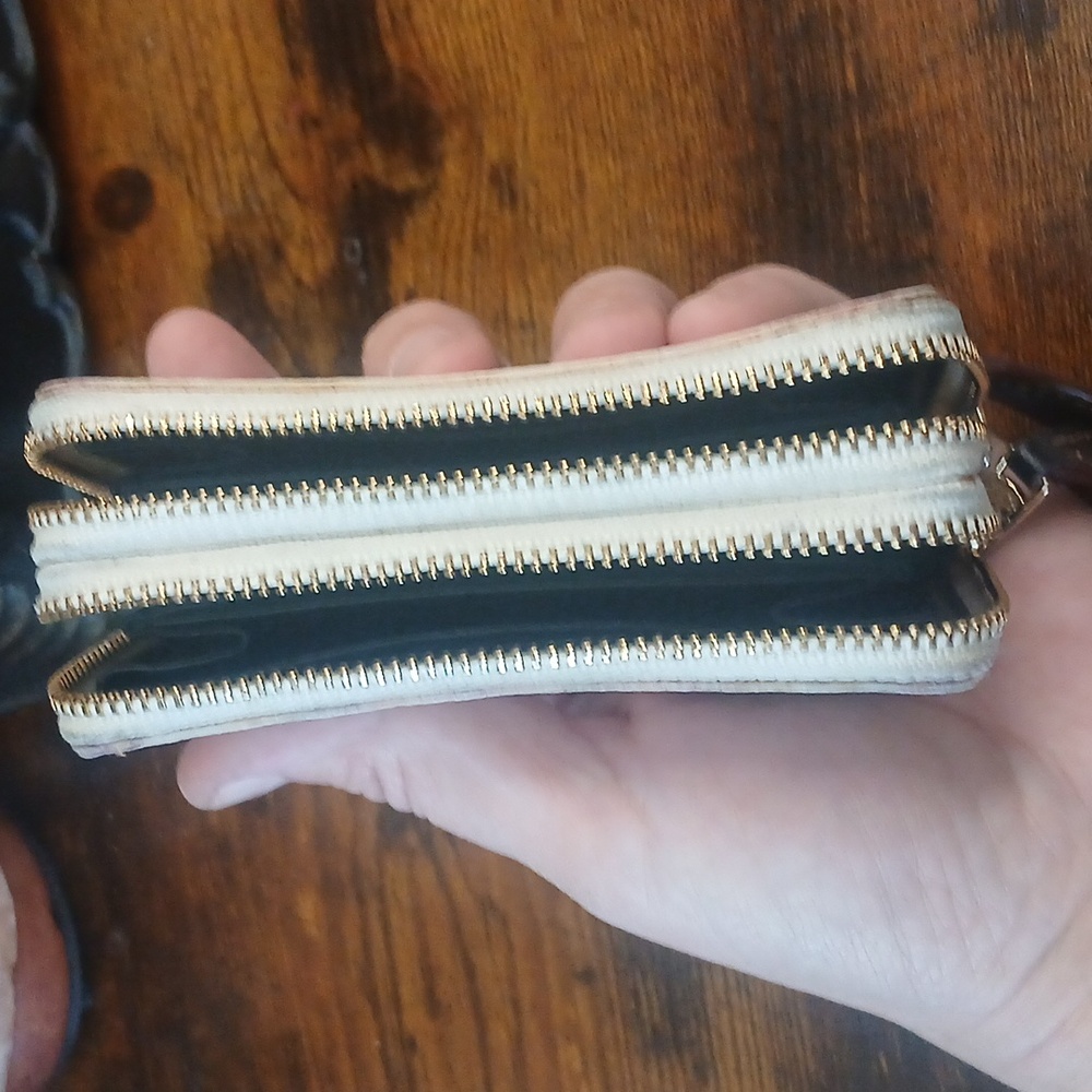 Project Wallet Re Paint Coach Cream and Black Butterfly Wallet - Picture 7 of 9